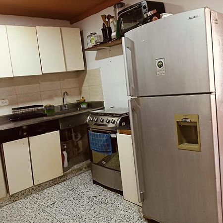 Hostal Casa Primavera Медельин Экстерьер фото