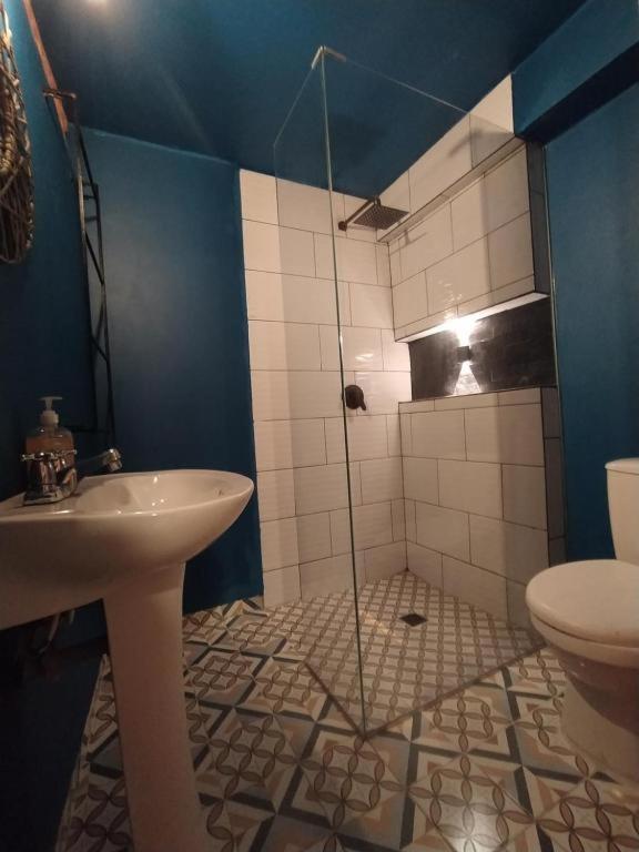 Hostal Casa Primavera Медельин Экстерьер фото